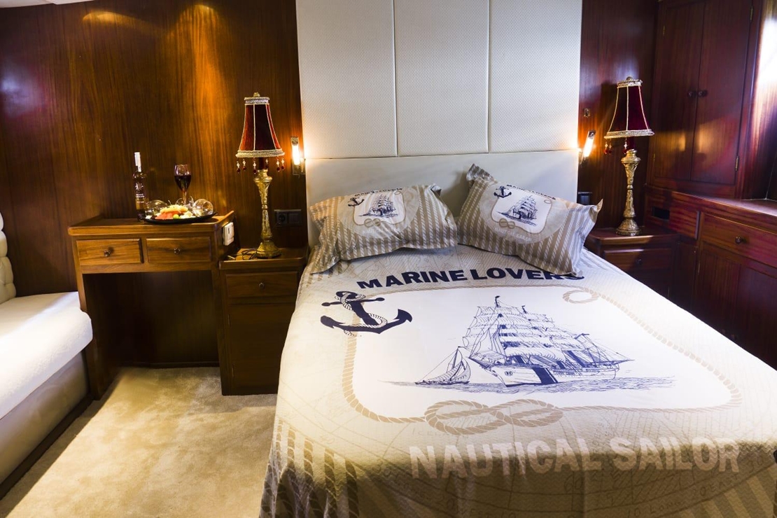 Antalya Custom Built 67 Luxury Motor Yacht Rental – 27